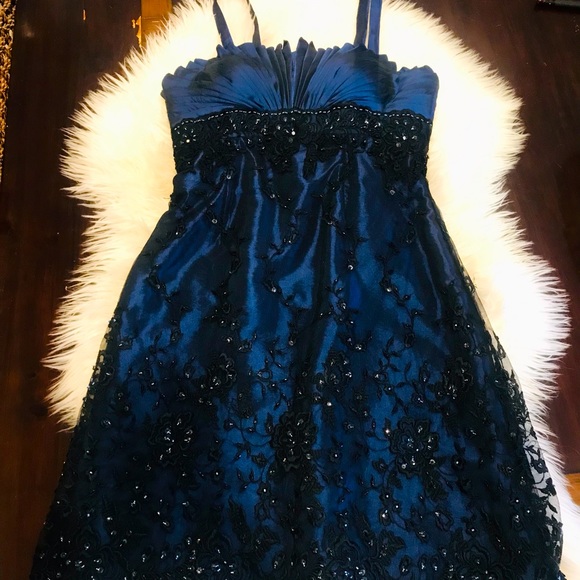 Authentic Tony Bowls Navy sequined Evening Dress Size 4 - Picture 4 of 14